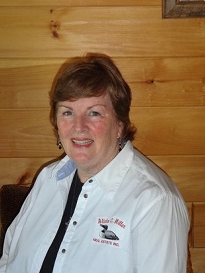 Barbara Tracy